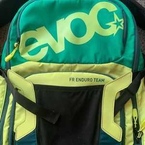 EVOC protection/hydration pack